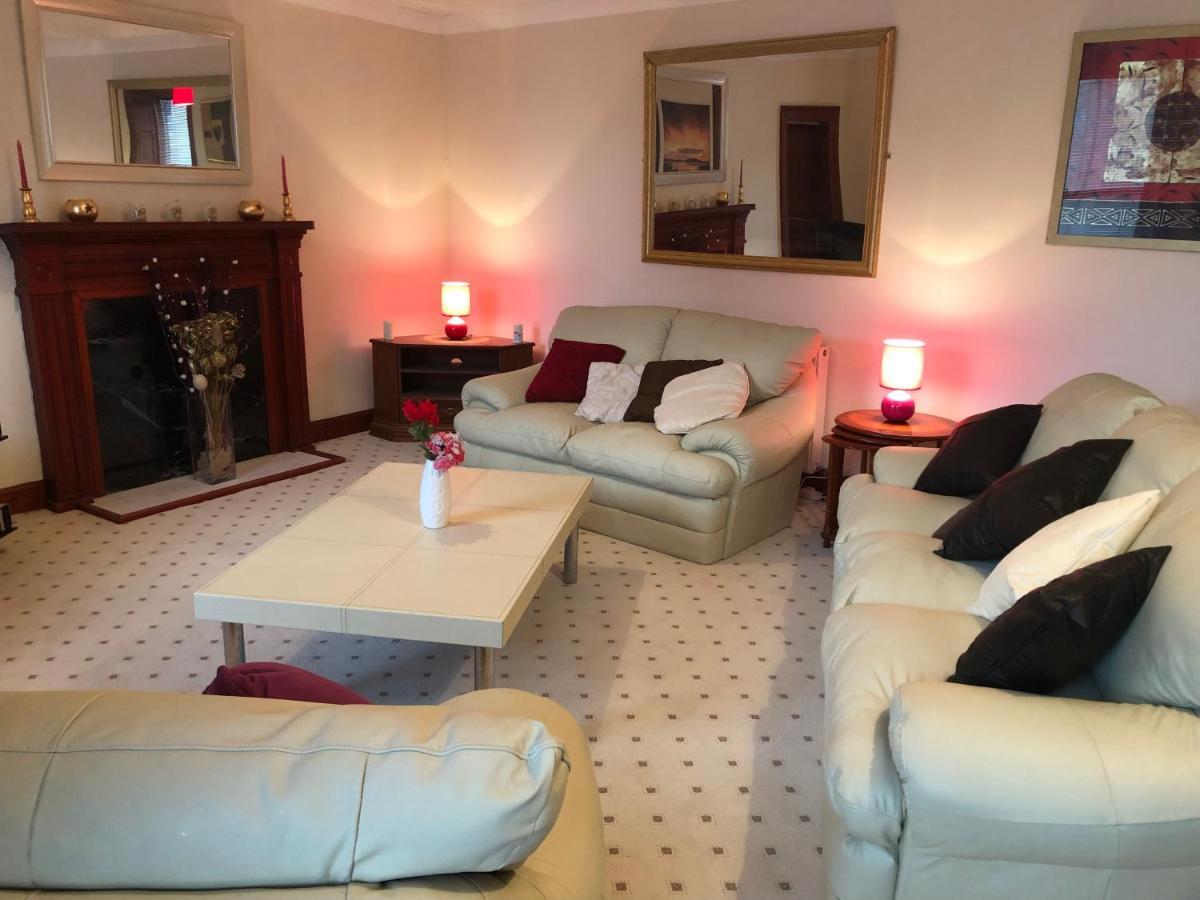 Executive Serviced Apartments 2 Forfar Exterior foto